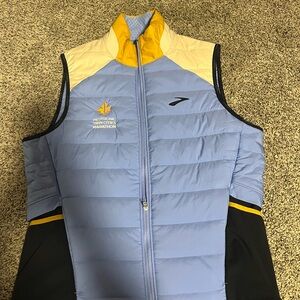 Brooks “Medtronic Twin Cities Marathon” running vest-Xsmall
